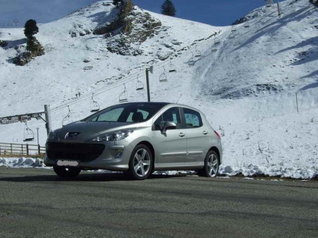 http://www.forum-peugeot.com/Forum/mesimages/20489/308 de Guillj- 43.jpg